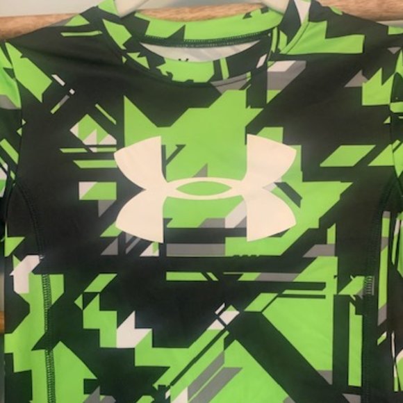 Under Armour boys long sleeve performance shirt size 5 green and black - Picture 3 of 6